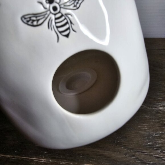 NWT Rae Dunn Artisan Queen Bee Birdhouse Bee Hive Farmhouse Magenta Summer - Picture 10 of 15